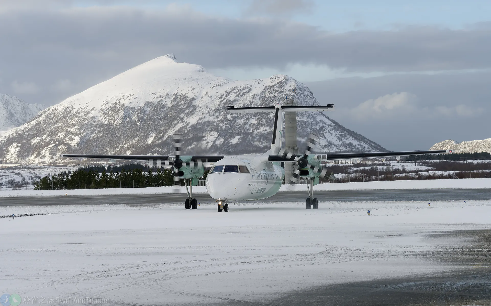 lofoten-leknes-airport lofoten-leknes-airport